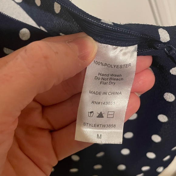 Navy Blue Front-Tie Sleeveless Blouse - Picture 4 of 7